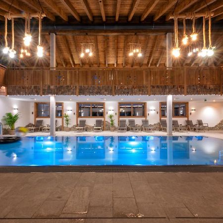 Familien- Und Vitalhotel Muehlpointhof Lofer Exterior photo