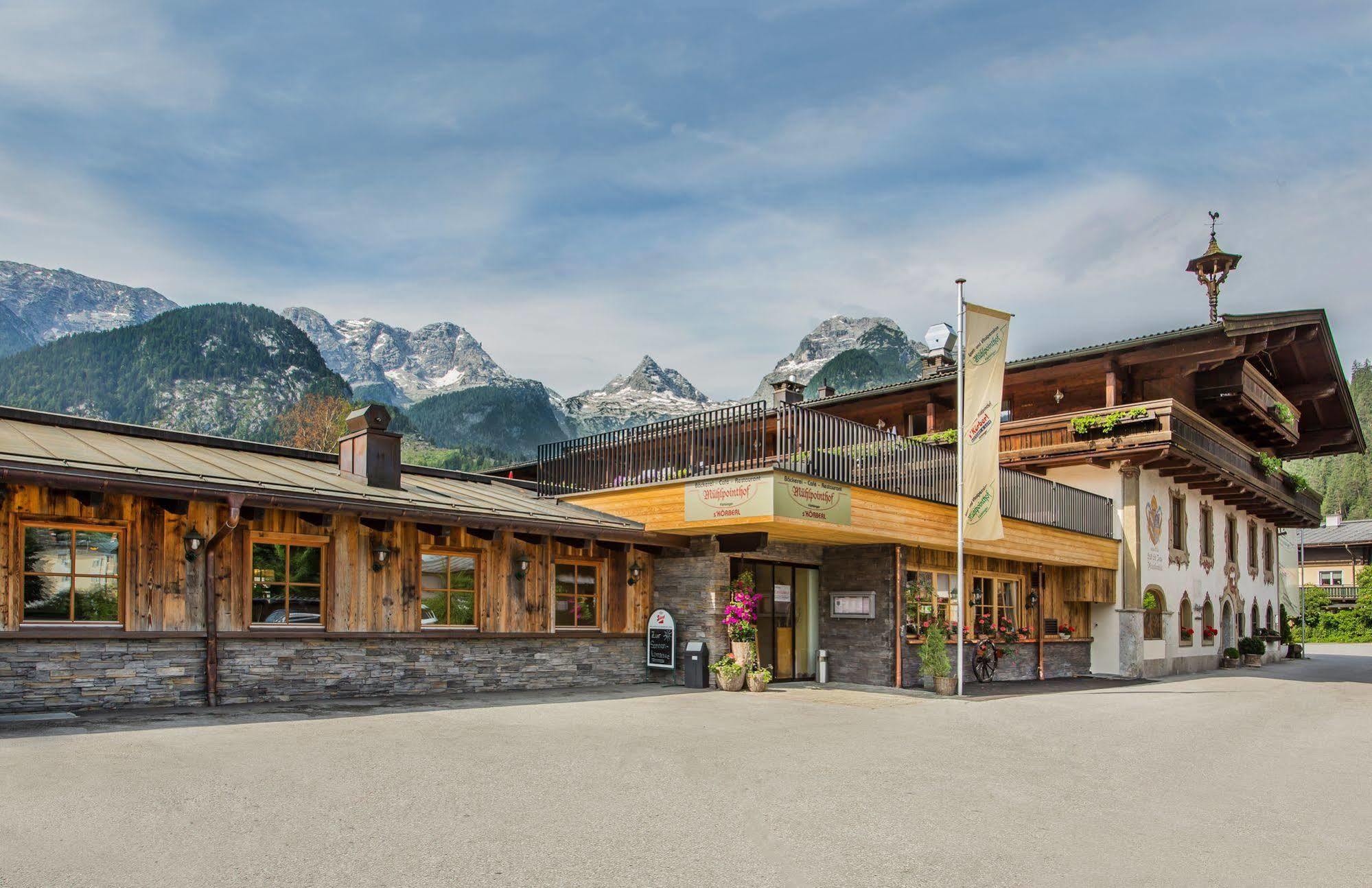 Familien- Und Vitalhotel Muehlpointhof Lofer Exterior photo